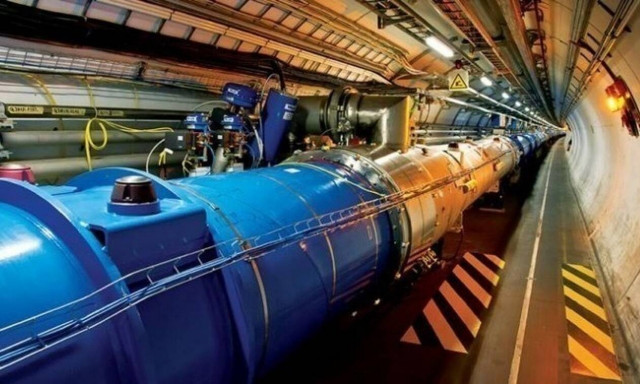 Το CERN σταματά τη συνεργασία με τη Ρωσία