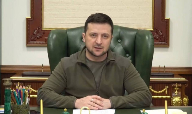 Ζελένσκι: Εφαρμόστε απαγόρευση πτήσεων στην Ουκρανία, θα είστε υπεύθυνοι για ανθρωπιστική καταστροφή