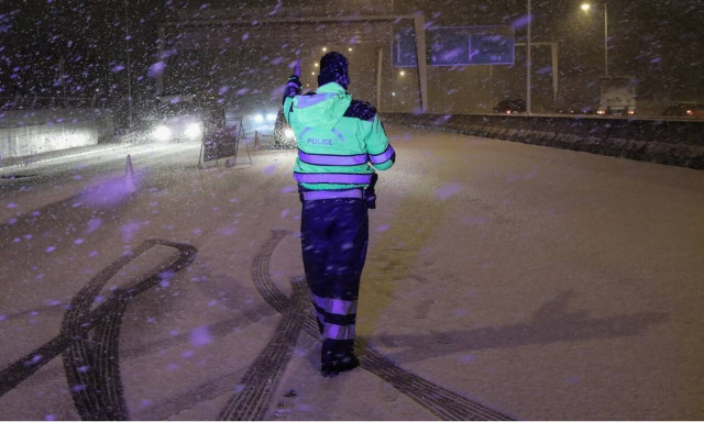 Κακοκαιρία Φίλιππος: Έκλεισε η εθνική οδός Αθηνών-Λαμίας από τις Αφίδνες για όλα τα οχήματα