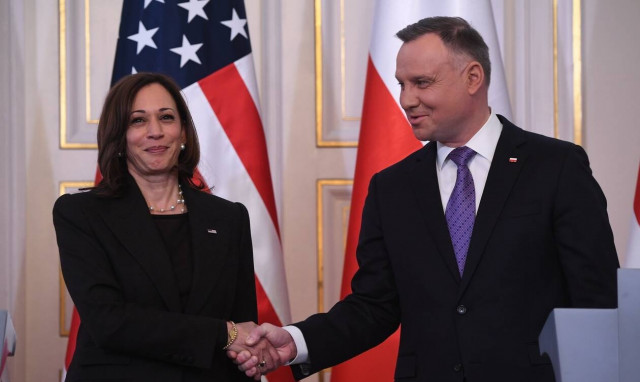 Πόλεμος στην Ουκρανία: «Η παρουσία μου στην Πολωνία, δείγμα δέσμευσης στο ΝΑΤΟ» λέει η Κάμαλα Χάρις