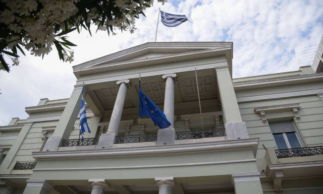 Πόλεμος στην Ουκρανία - ΥΠΕΞ: Προτεραιότητα μας η προστασία της ομογένειας