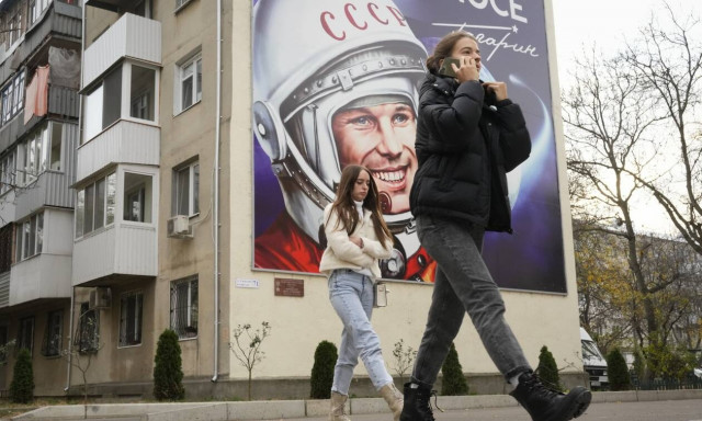 Associated Press: «Μετά την Ουκρανία, η Ευρώπη αναρωτιέται ποιος θα είναι ο επόμενος στόχος»