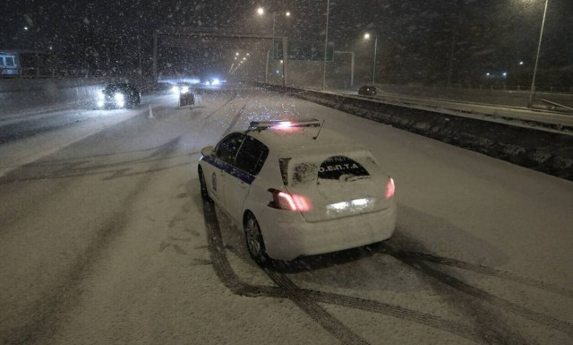 Κακοκαιρία Φίλιππος: Πού έχει διακοπεί η κυκλοφορία – Πού χρειάζονται αλυσίδες