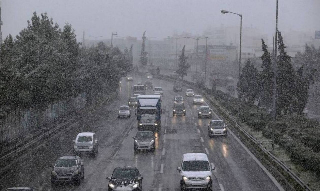 Κακοκαιρία Φίλιππος: Νέα μέτρα από το βράδυ για την κυκλοφορία των φορτηγών σε Αττική και Νέα Οδό