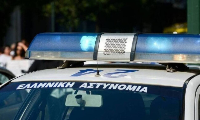 Συλλήψεις για παράνομα διαδικτυακά τυχερά παιχνίδια στην Αθήνα