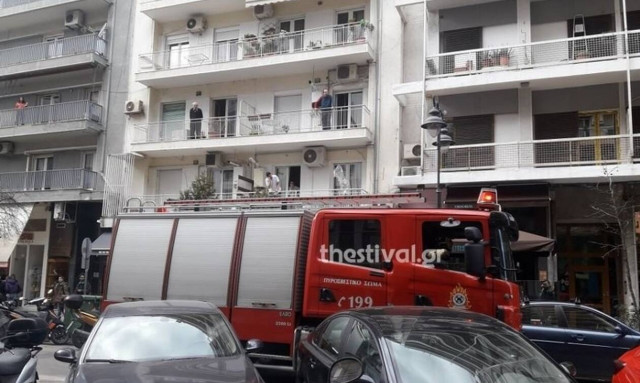 Φωτιά σε διαμέρισμα στη Θεσσαλονίκη