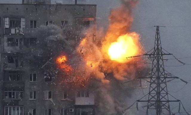 Πόλεμος στην Ουκρανία: Η Μόσχα επιβεβαιώνει τη φονική επίθεση στο Λβιβ