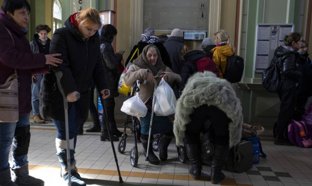 Πόλεμος στην Ουκρανία: Πάνω από 140.000 άμαχοι απομακρύνθηκαν από τις γραμμές του μετώπου