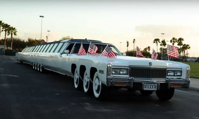 Το πιο μακρύ αυτοκίνητο στον κόσμο επιστρέφει!