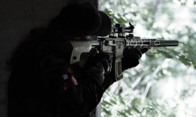 Ο απόλυτος sniper έχει βρει στόχο από 3,5 χλμ. απόσταση: «Δεν είχαν ιδέα τι επρόκειτο να συμβεί»