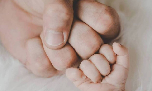 Επίδομα παιδιού Α21: Στις 31/3 η πληρωμή της πρώτης δόσης του 2022