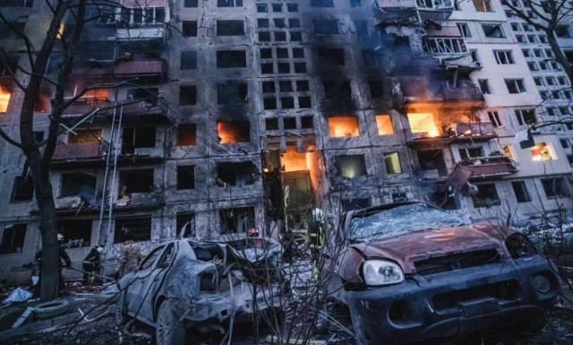 Πόλεμος στην Ουκρανία: Ο φόβος κυριαρχεί στα περίχωρα του Κιέβου - Σφοδροί βομβαρδισμοί