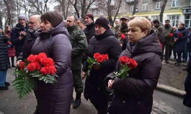 «Πυρά» Ρωσίας στη Δύση: Κλείνετε τα μάτια στις θηριωδίες του ναζιστικού τάγματος Αζόφ