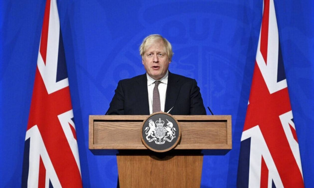 Βρετανία: Κυρώσεις σε 370 Ρώσους ολιγάρχες και αξιωματούχους - Τέλος και οι εξαγωγές πολυτελών ειδών