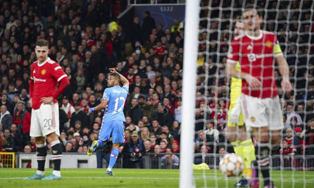 Champions League: Η Ατλέτικο απέκλεισε τη Γιουνάιτεντ, στους «8» κι η Μπενφίκα – Δείτε τα highlights