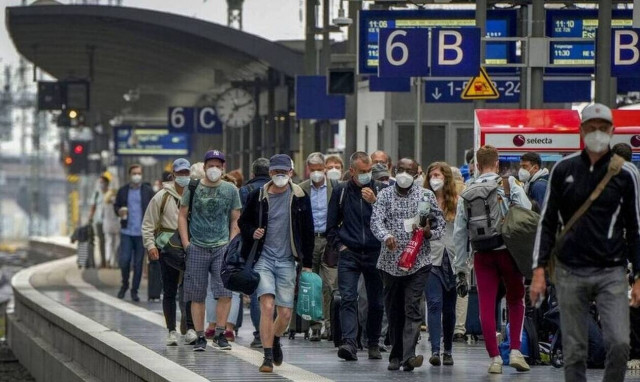 Κορονοϊός: Νέα έξαρση κρουσμάτων στη Γερμανία - Σε επίπεδα ρεκόρ ο εβδομαδιαίος δείκτης