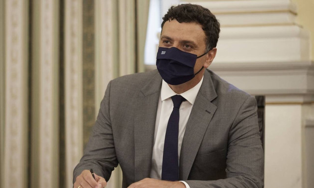 Kikilias has meeting on the further strengthening strong tourist flows from France