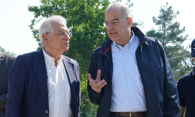 Τηλεφωνική επικοινωνία Δένδια - Μπορέλ για τις εξελίξεις στην Ουκρανία