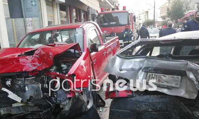 Ηλεία: Καραμπόλα τεσσάρων οχημάτων στο Τραγανό – Δύο τραυματίες