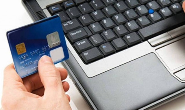 Νέα απάτη στην Κρήτη: Την έπεισε να της δώσει τον κωδικό της κάρτα και 3.000 ευρώ έκαναν «φτερά»