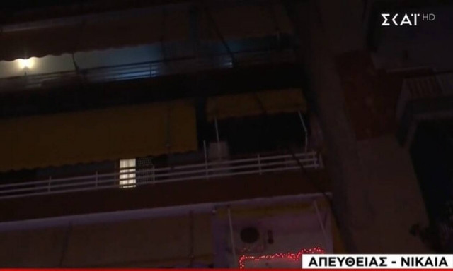 Φωτιά σε διαμέρισμα στη Νίκαια – Συναγερμός στην Πυροσβεστική