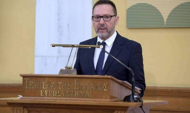 Στουρνάρας: «Τα λεφτά δεν φυτρώνουν στα δέντρα»