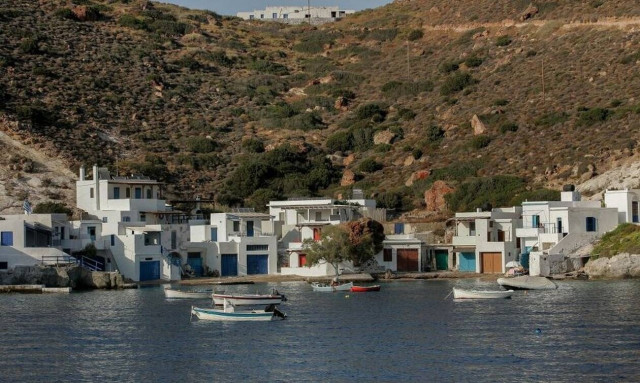 Μήλος: Το κυκλαδίτικο νησί πρωταγωνιστεί στην αγορά της Μεγάλης Βρετανίας