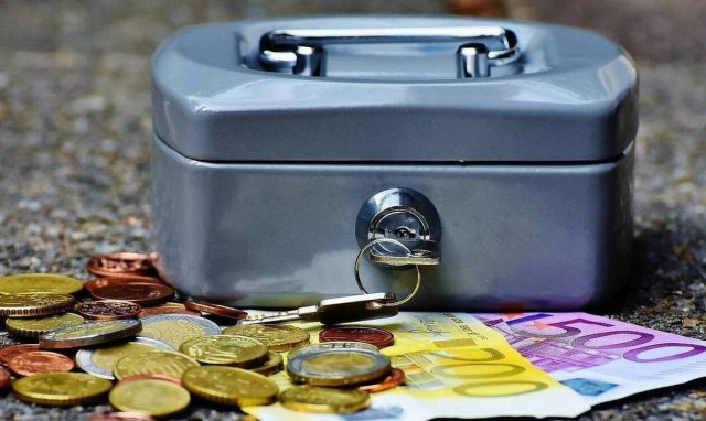 Τα σενάρια για τον κατώτατο μισθό