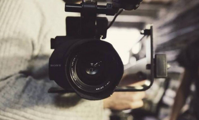 Αναστάτωση στη Συγγρού για τα γυρίσματα ταινίας – Βγήκαν… όπλα (pic)