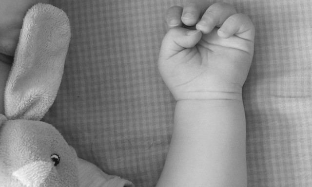 Γερμανία: Μητέρα σκότωσε τα τρία παιδιά της με πανάκια