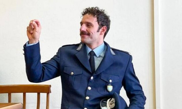 Συγκινεί ο Παραολυμπιονίκης Αντώνης Τσαπατάκης: Προήχθη σε αξιωματικό της ΕΛΑΣ