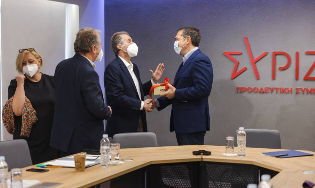 Τσίπρας: Κοροϊδία Μητσοτάκη στους συνταξιούχους με 13η σύνταξη, αναδρομικά και εκκρεμείς συντάξεις