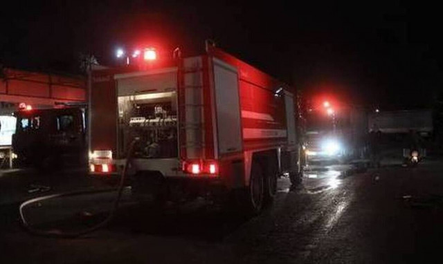 Φωτιά τώρα σε κτήριο στο κέντρο της Αθήνας