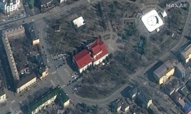 To  θέατρο της Μαριούπολης