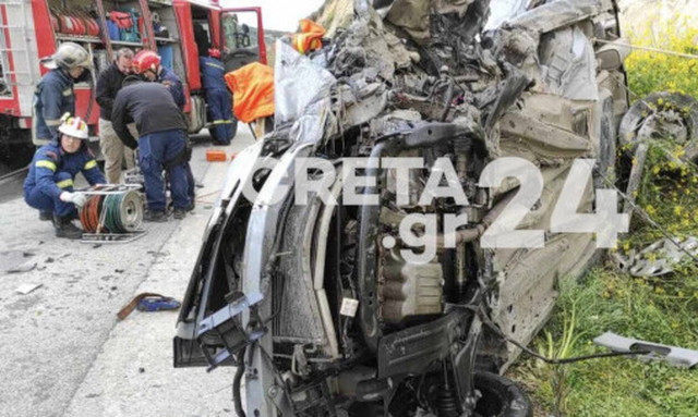 Τραγωδία στην Κρήτη: Συγκλονίζουν οι εικόνες από το τροχαίο - Νεκρός 23χρονος και 51χρονη