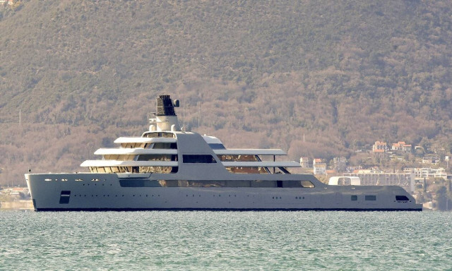 Πόλεμος στην Ουκρανία: Το γιοτ του Αμπράμοβιτς πλέει ανοιχτά της Τουρκίας