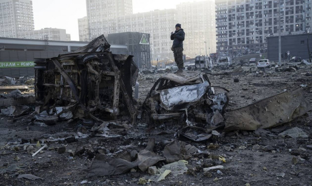 Πόλεμος στην Ουκρανία: Ανακοινώθηκε νέα απαγόρευση κυκλοφορίας στο Κίεβο για 35 ώρες