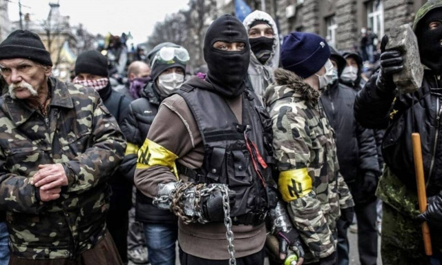 Πόλεμος στην Ουκρανία: Γερμανοί ναζιστές σπεύδουν να καταταχθούν στο «Τάγμα Αζόφ»