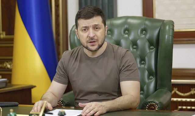 Ζελένσκι: Για 25η ημέρα οι Ρώσοι ψάχνουν στη χώρα μας τους «Ναζί» που επινόησαν