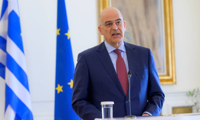 FM Dendias announces humanitarian mission to Mariupol