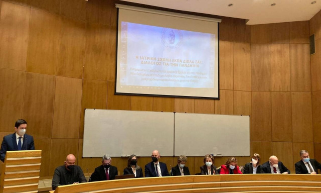 Μεταλλάξεις, εμβολιασμός, επιπλοκές, long covid - Η Ιατρική Σχολή του ΕΚΠΑ απαντά για την πανδημία