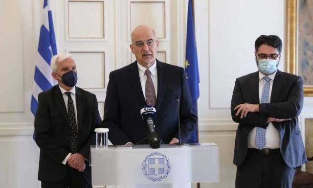 Νίκος Δένδιας: Θα ηγηθεί αποστολής στη Μαριούπολη για ανθρωπιστική βοήθεια