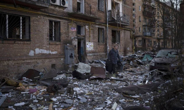 «Τυφλό χτύπημα» με βαλλιστικό βλήμα επιχείρησε η Ουκρανία σε πόλη στο ρωσικό έδαφος (vid)