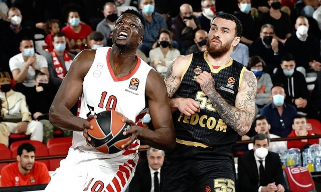 Μονακό - Ολυμπιακός 92-72: Ο Μάικ Τζέιμς τον ανάγκασε σε ανώμαλη «προσγείωση» - Τα highlights (vid)