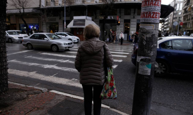 Κρούσματα σήμερα: 23.106 νέα ανακοίνωσε ο ΕΟΔΥ - 53 θάνατοι και 338 διασωληνωμένοι