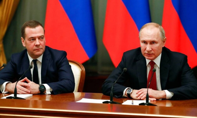 Μεντβέντεφ: Η συνωμοσία των ΗΠΑ κατά της Ρωσίας οδηγεί σε πυρηνική έκρηξη