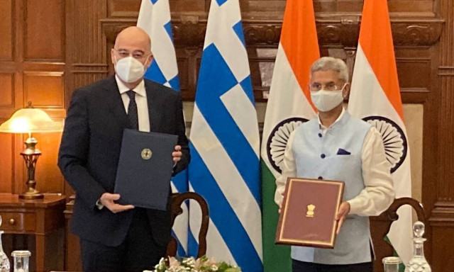 Στο Νέο Δελχί ο Νίκος Δένδιας -  Συνάντηση με τον Ινδό ομόλογό του