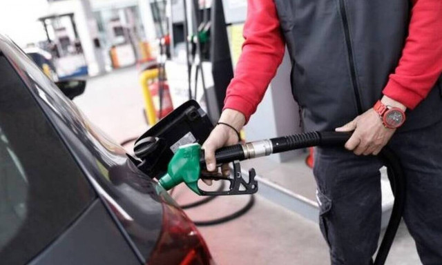 Για ποιους αυξάνεται κατά 5 ευρώ η επιδότηση για τα καύσιμα