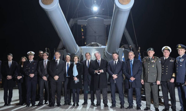 Greece and France finalize frigate, jets procurement deal at Paleo Faliro ceremony