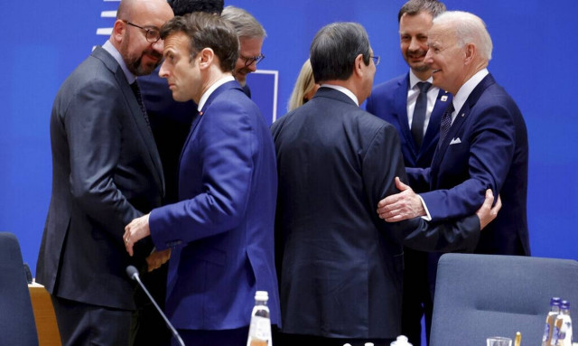 Σύνοδος Κορυφής ΕΕ: «Οι 27 δεν επιβάλλουν νέες κυρώσεις στη Ρωσία»